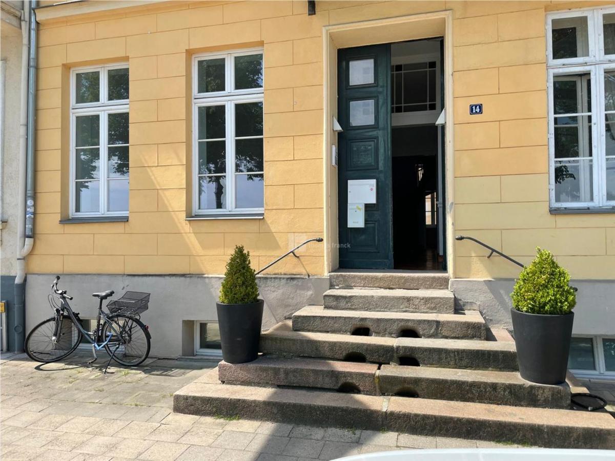 Das Ferienapartment Alexandrine Direkt Am Pfaffenteich Mit Eigenem Parkplatz Schwerin  Extérieur photo