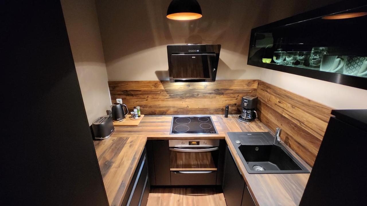 Das Ferienapartment Alexandrine Direkt Am Pfaffenteich Mit Eigenem Parkplatz Schwerin  Extérieur photo